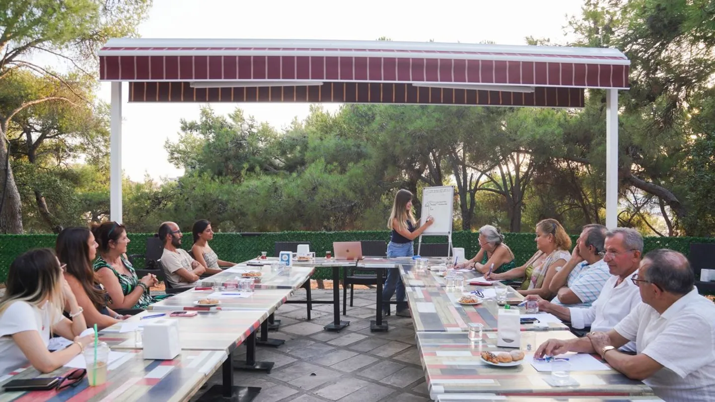 Seferihisar'da "Yaşamdan Yazıya" atölyesi devam ediyor: Hikâyeler kitap olacak