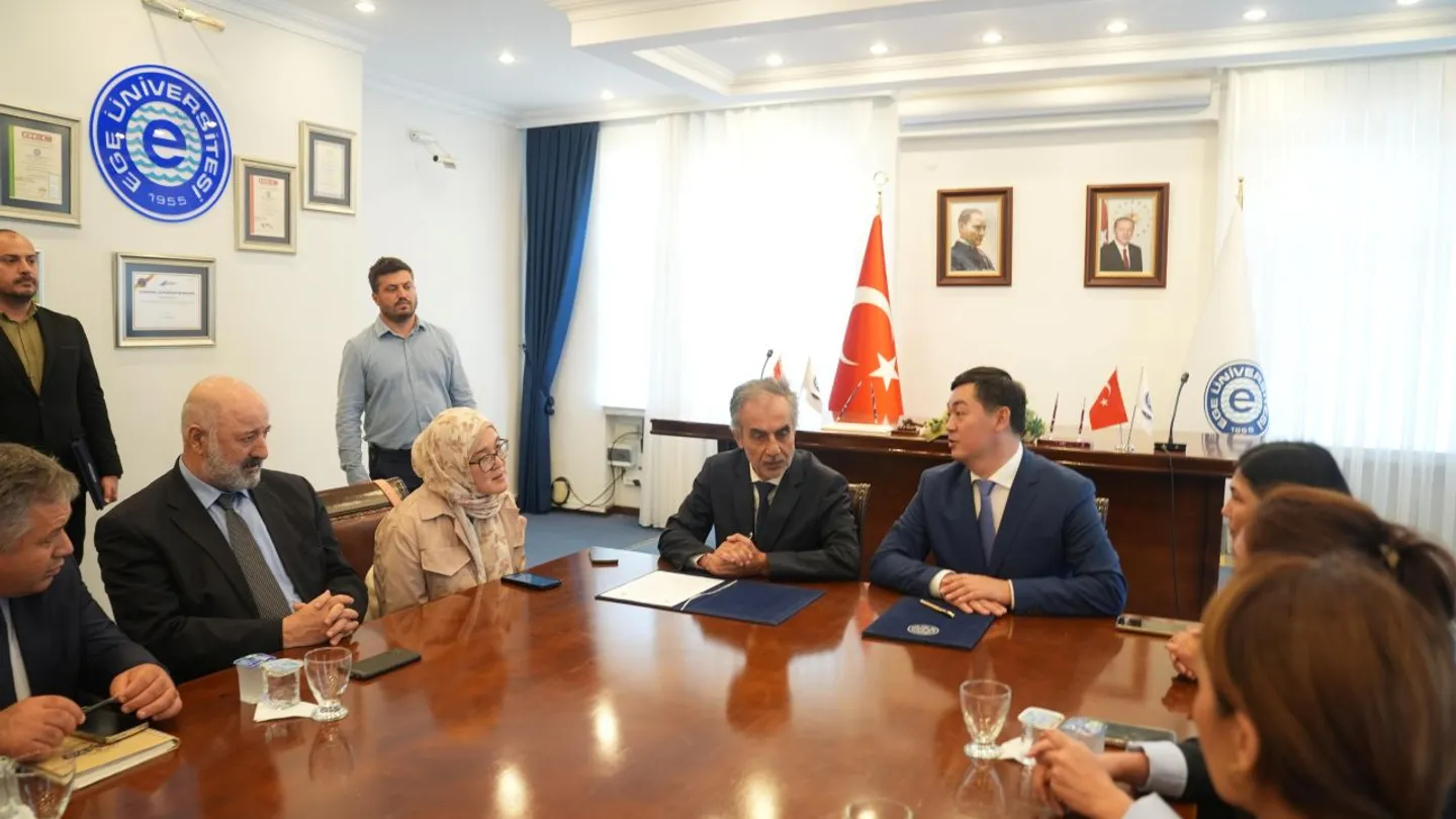 Ege Üniversitesi’nden Kazakistan Açılımı: Öğrenci Değişimi ve Ortak Ar-Ge Projeleri Geliyor