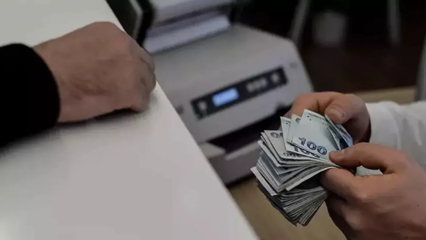 Elden maaş ödeyen işverenler dikkat! Cezalar 396 bin TL'yi buluyor