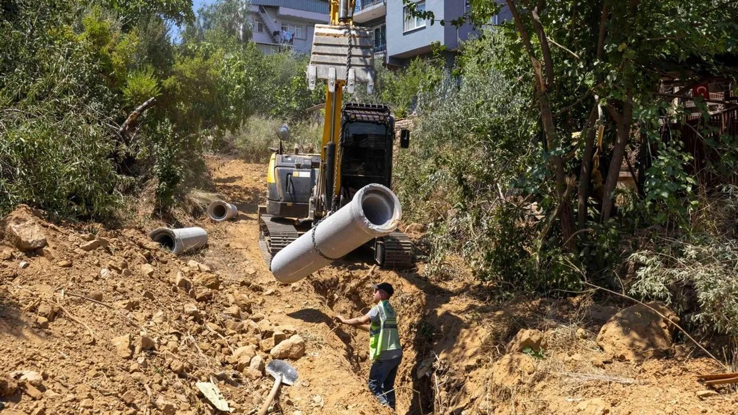 İZSU'dan üç ilçeye dev altyapı yatırımı: 50 kilometrelik hat inşa ediliyor