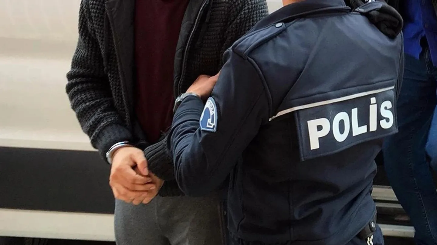 İzmir dahil 12 ilde organize suç operasyonu: 74 kişi gözaltında