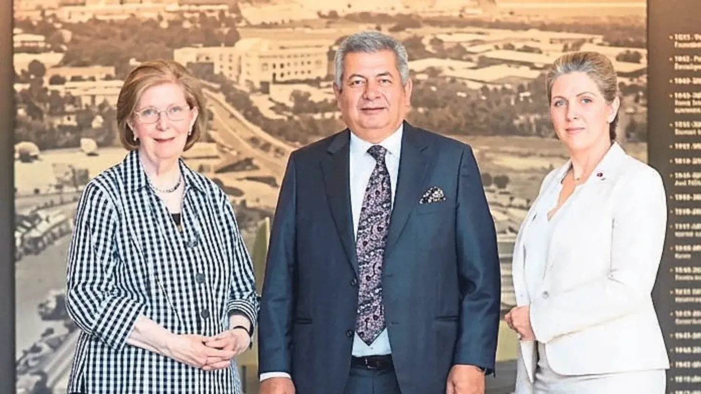 İzmir İş Dünyası Yasta: ESBAŞ Onursal Başkanı Mary Mills Tuncer Hayatını Kaybetti