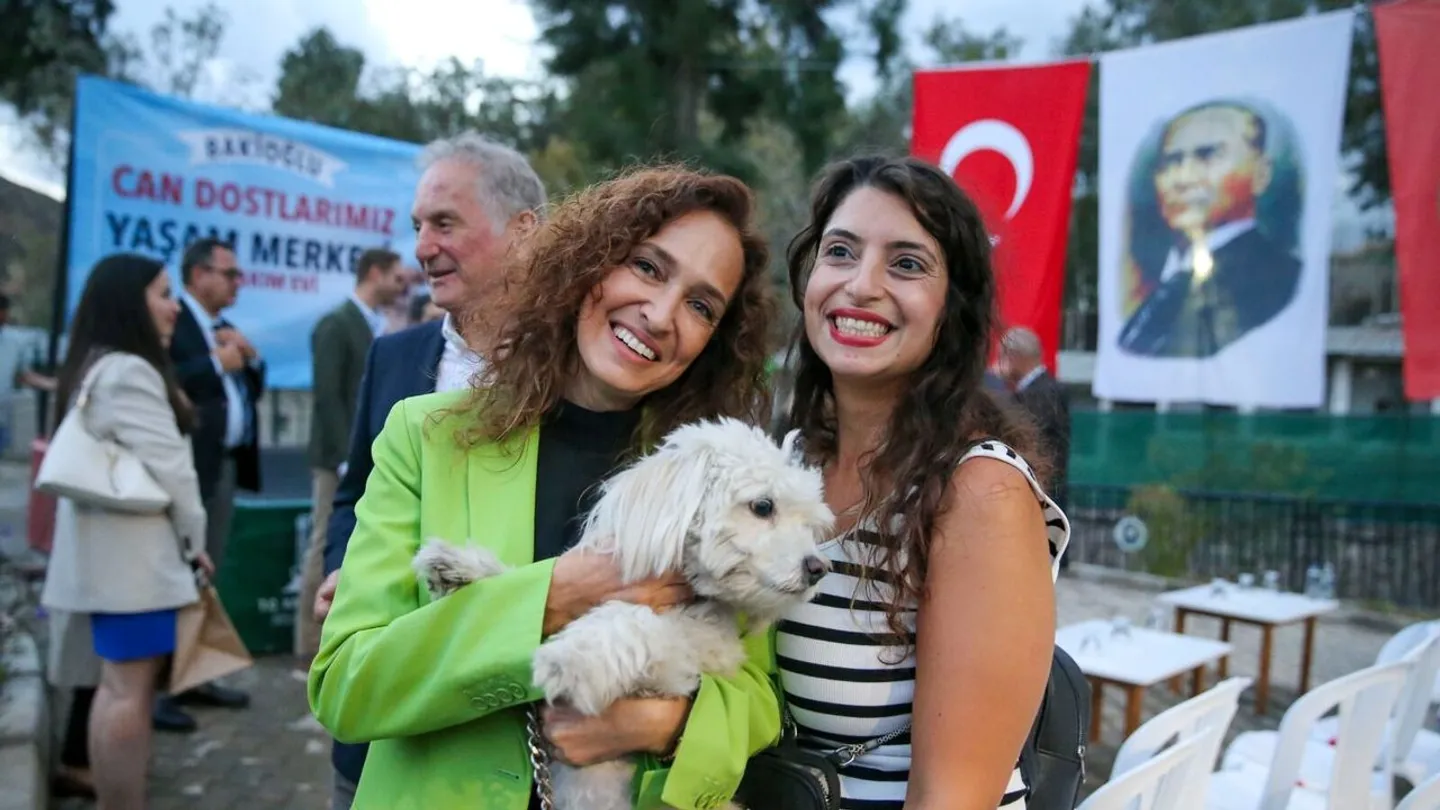 Karşıyaka’da 282 Can Dost Yuva Bekliyor! “Bir Ömürlük Aile Olun”