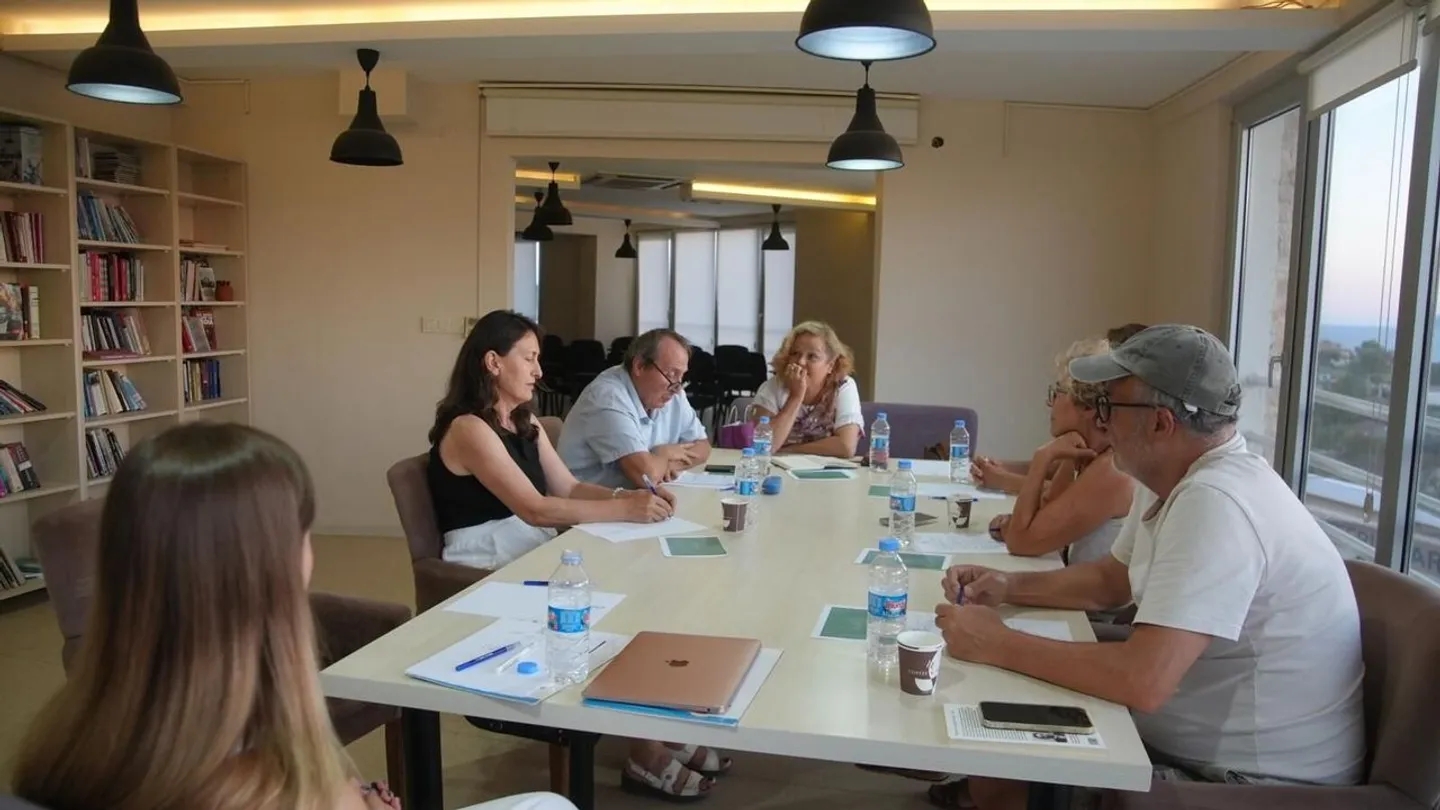 Seferihisar'da "Yaşamdan Yazıya" Atölyesi ilk buluşmasını gerçekleştirdi