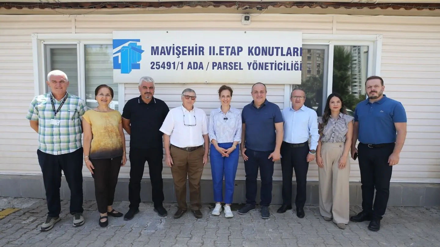 Karşıyaka’nın Filizleri büyüyor: Başkan Ünsal’dan eğitime destek veren sitelere teşekkür