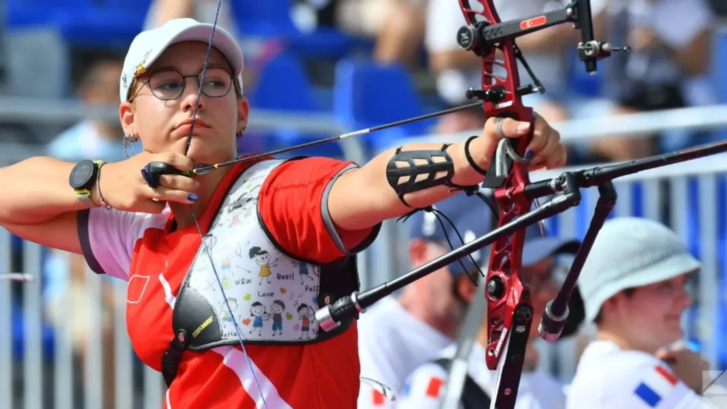 İzmir’in Altın Kızı Dünya Yenihayat Olimpiyat Sahnesinde! Hedef Madalya