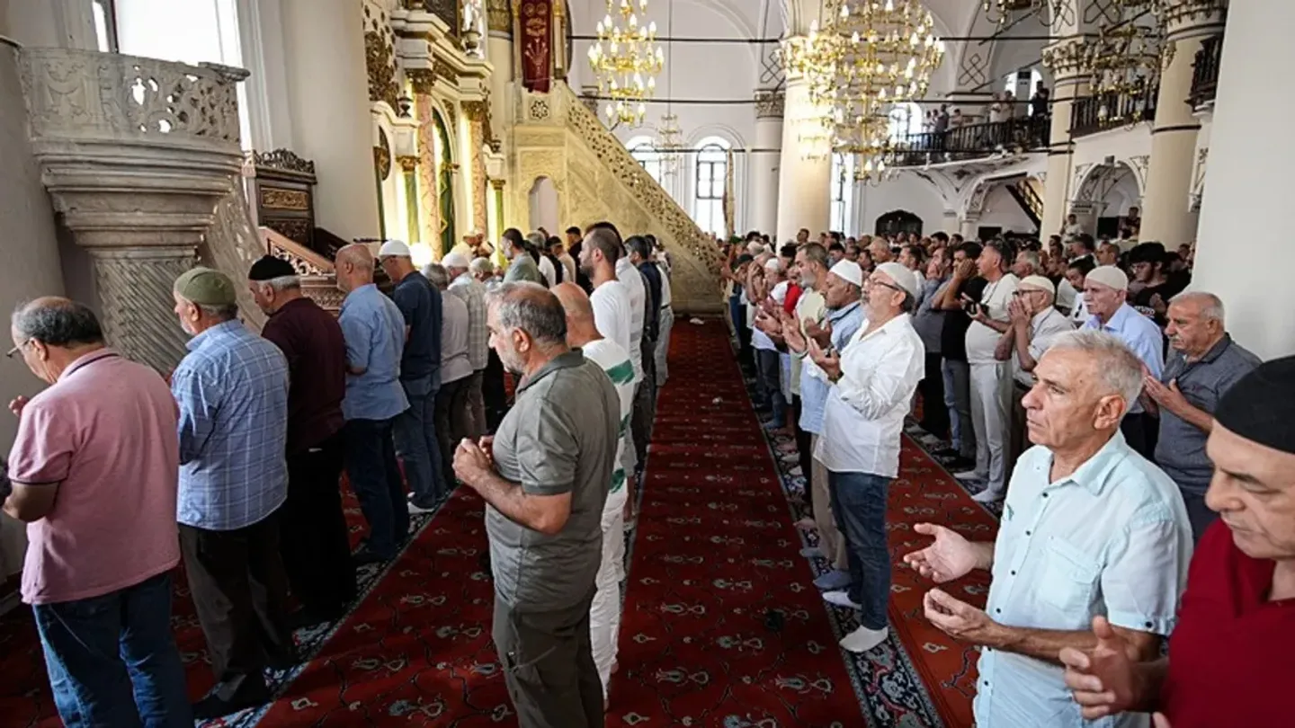 İzmir ve Manisa'da 15 Temmuz şehitleri için mevlit okutuldu