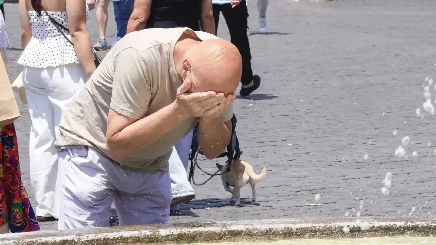 İzmir sıcağı sadece bunaltmıyor: Sıcakların şakası yok! Uzmanlarda korkutan uyarı
