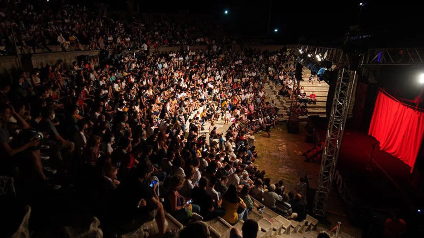 Bergama'da Antik Çağdan Günümüze Sanat Köprüsü: Tiyatro Festivali Başlıyor!
