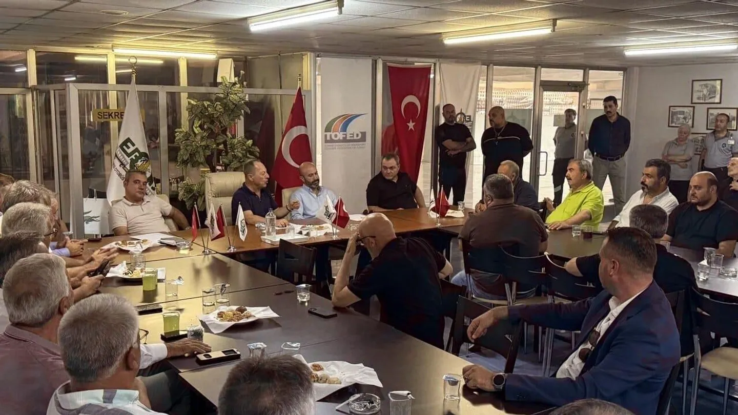İzmir Otogarı’nda Tarihi Buluşma: 66 Yazıhane Tek Ses Oldu