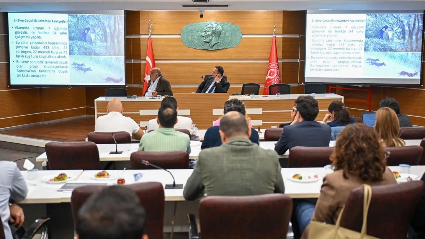 Bornova’da Hizmet Masaya Yatırıldı! Başkan Eşki’den Bürokratlara Net Mesaj