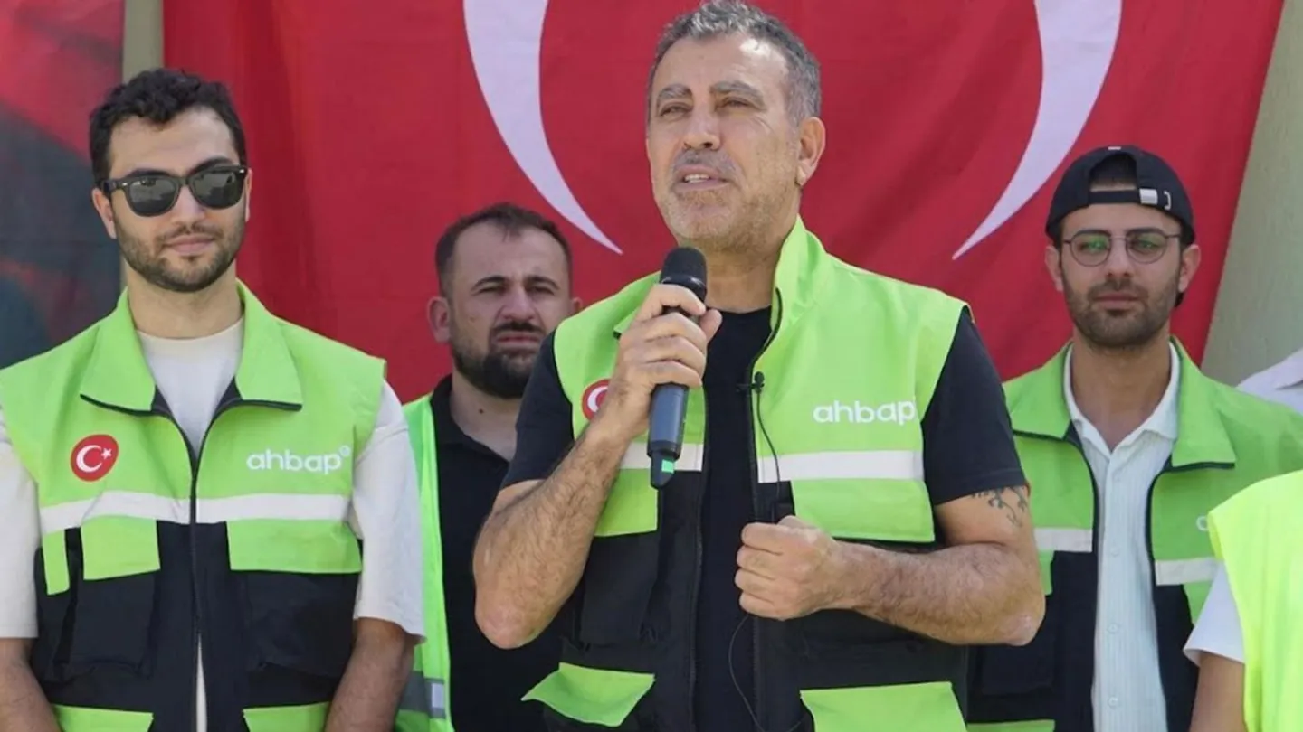 Ahbap Soruşturmasında Çember Daralıyor: Sırra Kadem Basan Firari Alper Çelik Yakalandı!