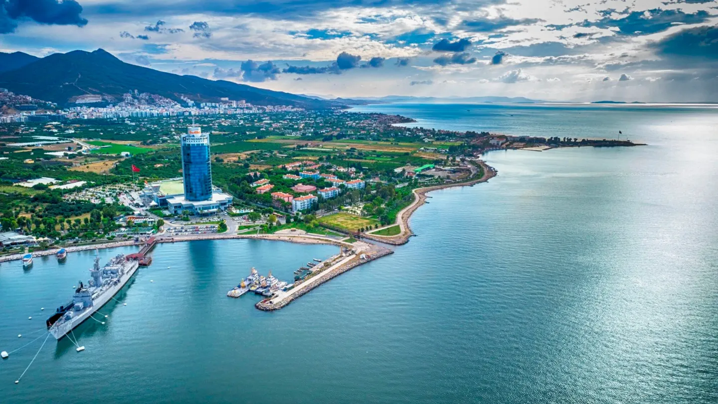 İnciraltı için 2027 hedefi! “İlk kazma vurulsun, artık yatırımlar konuşulsun”