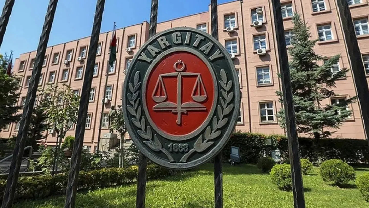 Yargıtay’dan emsal karar: Stajyere “öküz, salak, işe yaramazsın” diyen aşçıbaşı tazminat alamadı