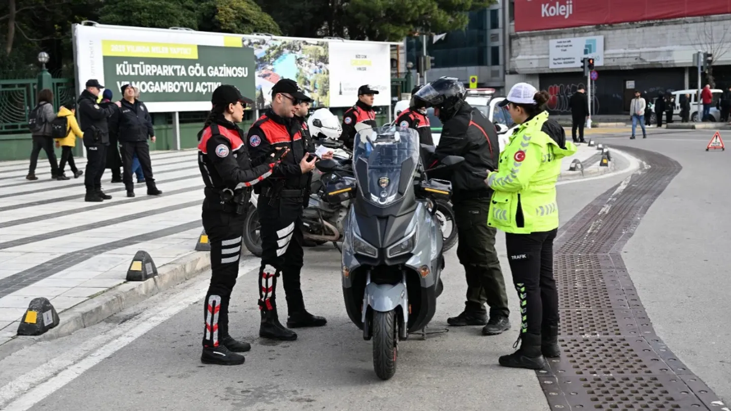 İzmir Trafiğinde Korkutan Tablo: Acı Bilançoda Zirve Motosikletlerin!