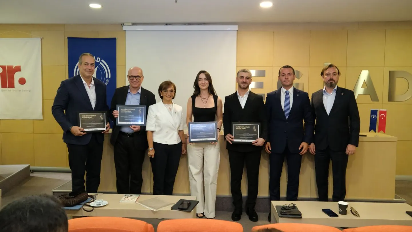 Köklü miras, Yeni nesil vizyon: Aile şirketlerinde markalaşmanın haritası İZMİR’de çizildi
