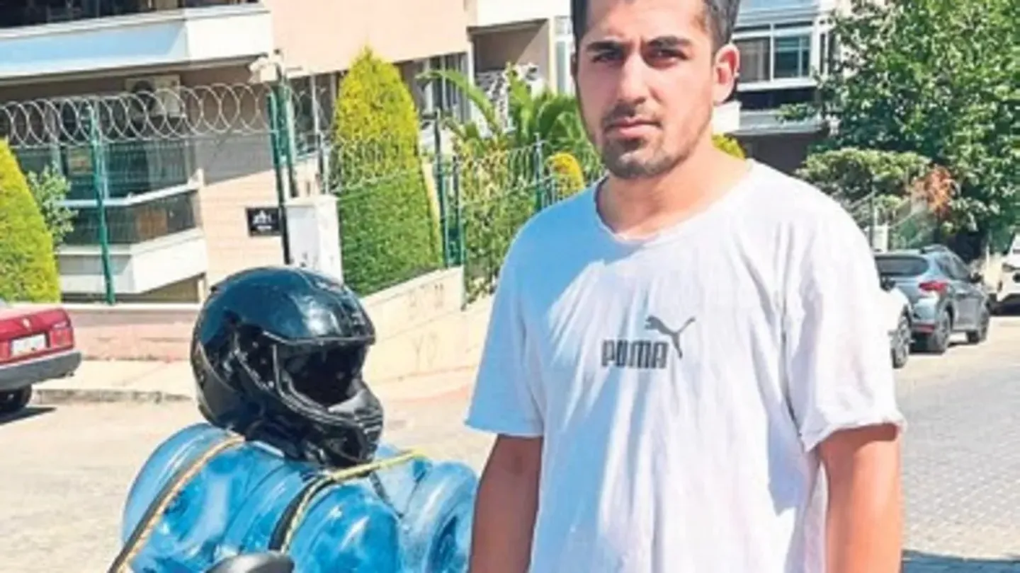 Çukurdan kaçmak isterken maganda saldırısına ugradı