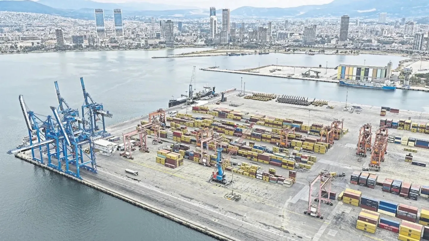 İzmir Limanı’nda 1,5 Milyar Dolarlık Dönüşüm! 400 Metrelik Dev Gemiler Geliyor