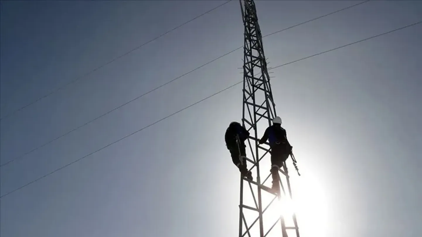 İzmir’de elektrik kesintisi alarmı! 16 Eylül’de 15 ilçede elektrikler kesilecek