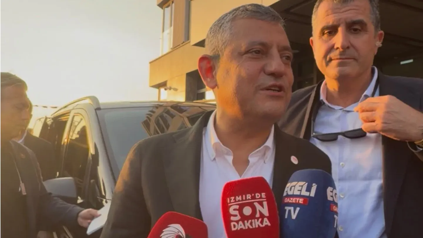 Özgür Özel’den İzmir çıkışı: “Bundan sonra İzmir’in 10 milletvekili var!”