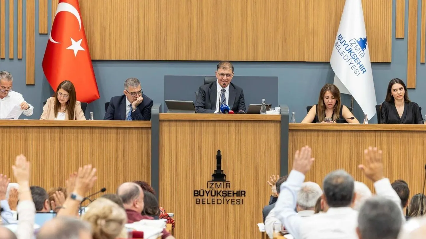 Başkan Tugay'dan Ankara'ya çağrı: İzmir'in sorunlarını birlikte çözelim