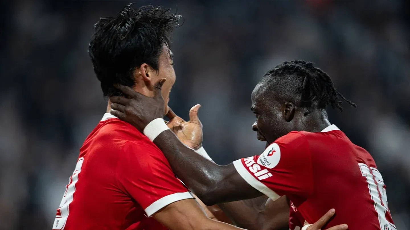 Beşiktaş’tan Dolmabahçe’de İki Gollü Zafer! Başakşehir’i Son Bölümde Yıktı