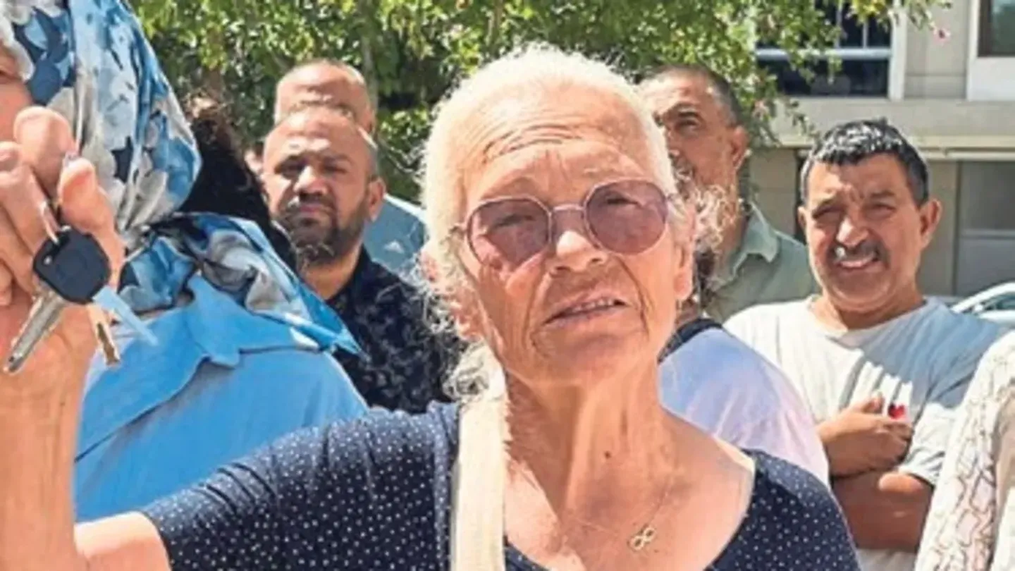 İzmir’de ‘Dairemizi istiyoruz’ eylemi