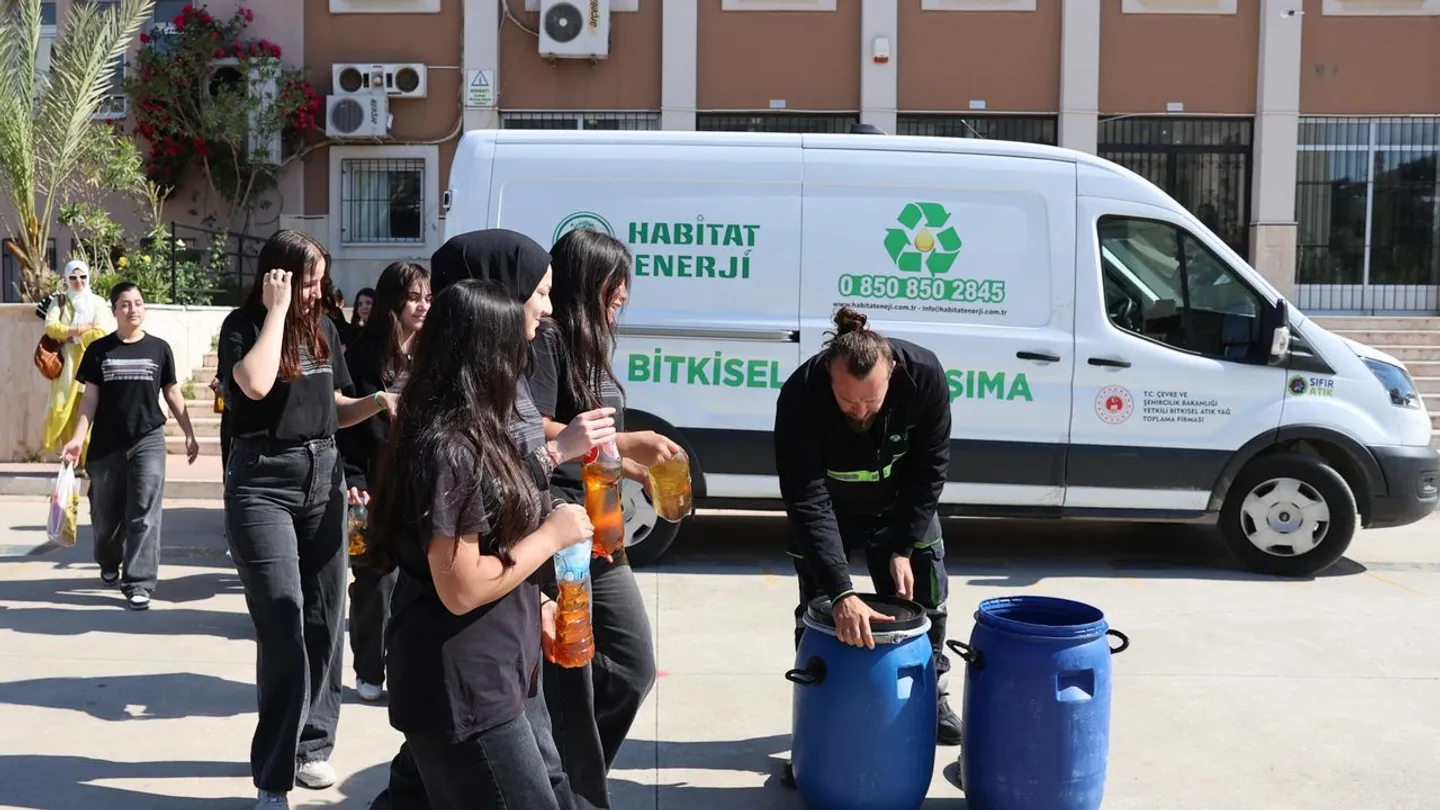 Buca’da çevre seferberliği: 120 bin 960 litre atık yağ geri dönüşüme kazandırıldı