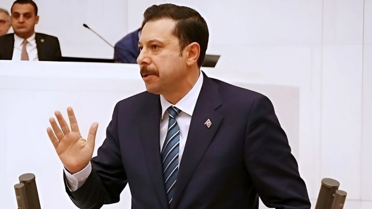 AK Partili Kaya’dan Çeşme Projesi Çıkışı: “Alternatifiniz Ne?”