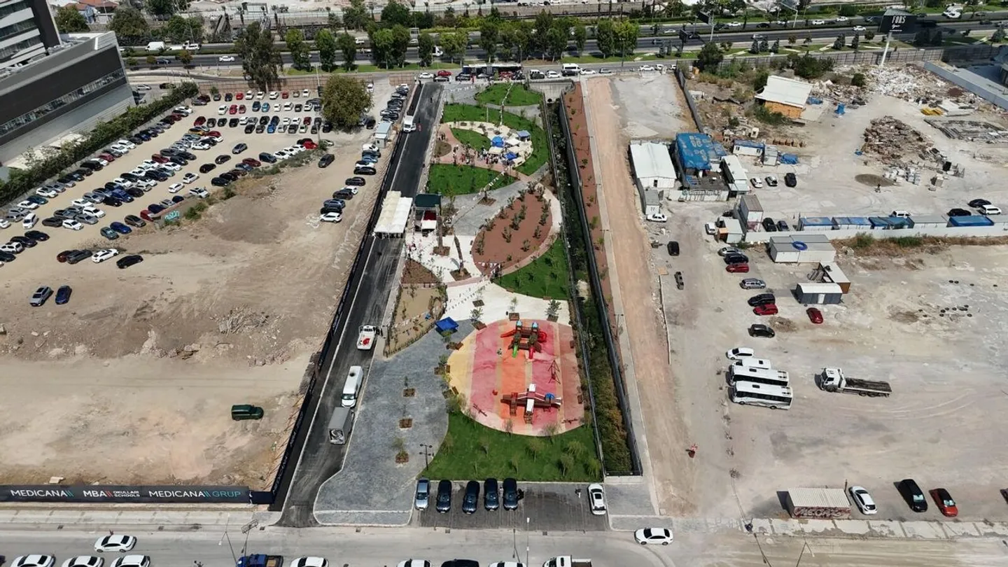 Konak’a 6 Bin Metrekarelik Yeni Yaşam Alanı! Yenişehir Parkı Hizmete Açıldı