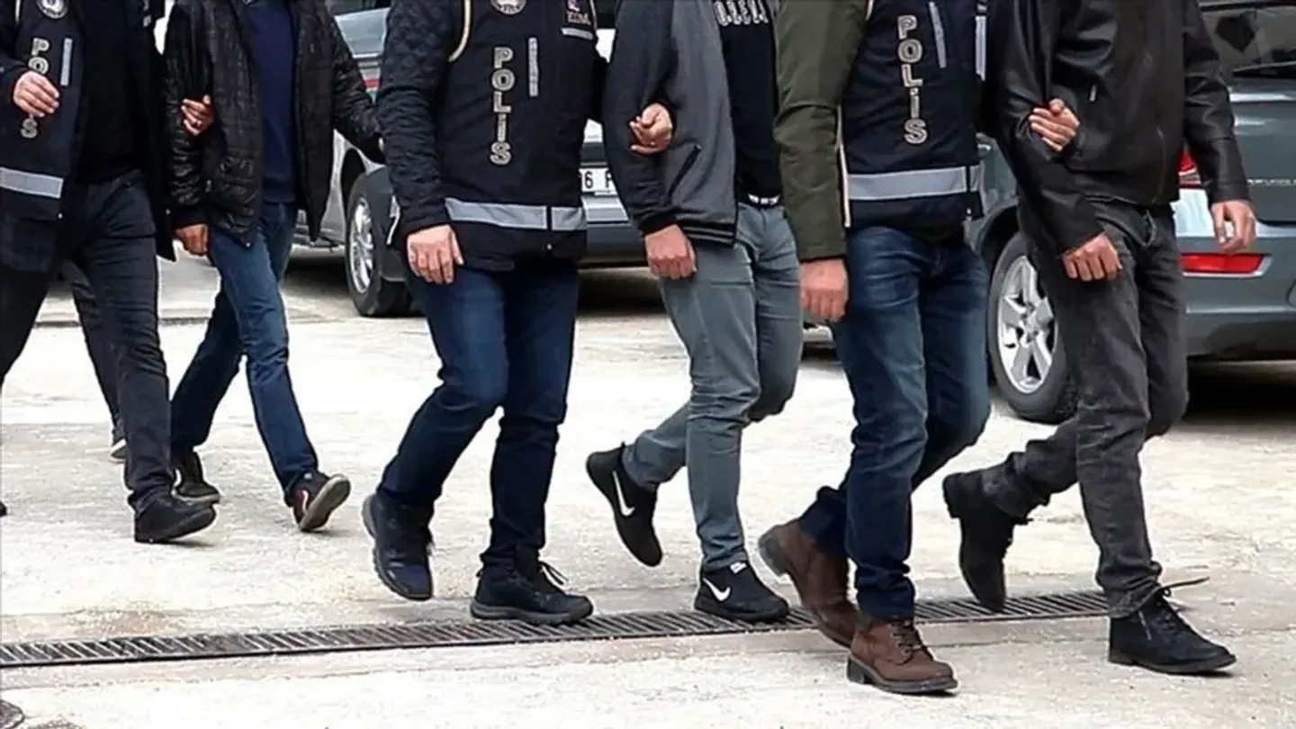 İzmir’de darp ve cinsel saldırı iddiası: 5 şüpheli tutuklandı