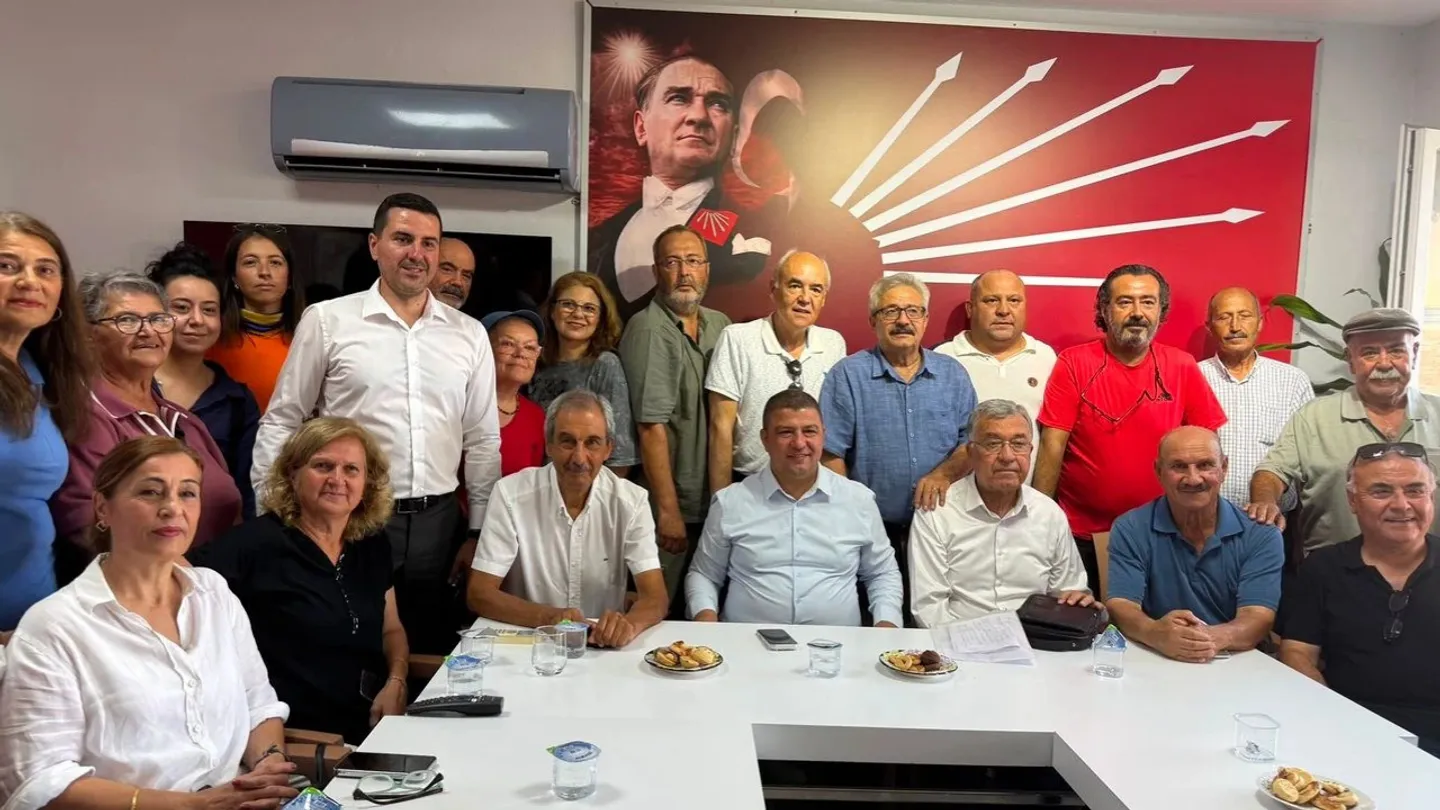 Tire'de CHP'den toplu istifa: Belediye yönetimi YENİ Parti'ye geçiyor