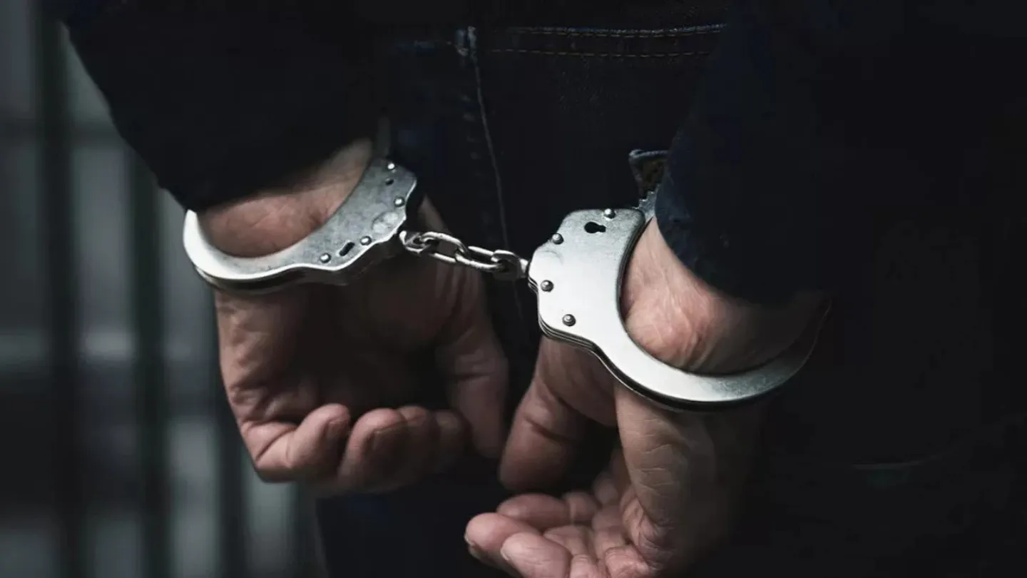 İzmir’de Sosyal Medya Operasyonu: Suç Örgütü Propagandasına 3 Tutuklama