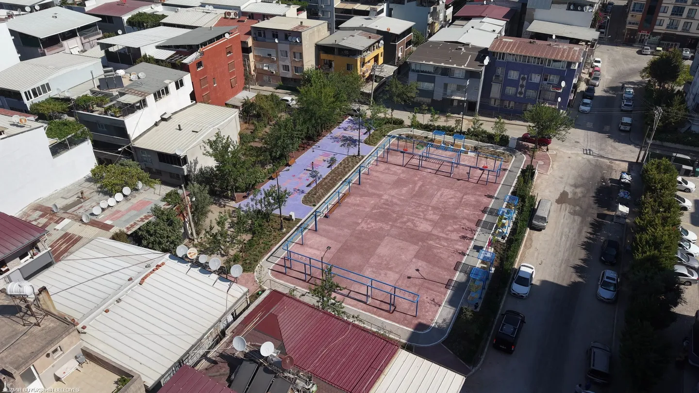 Buca Yenigün’de yıllardır atıl duran alan parka dönüştü: Mahallelinin talebi gerçeğe dönüştü