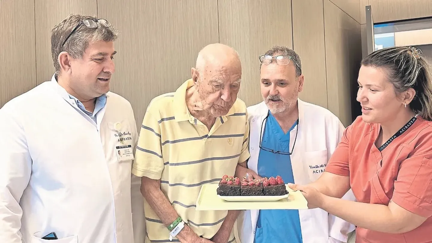 100 yaşında kalp piliyle ameliyat masasına yattı