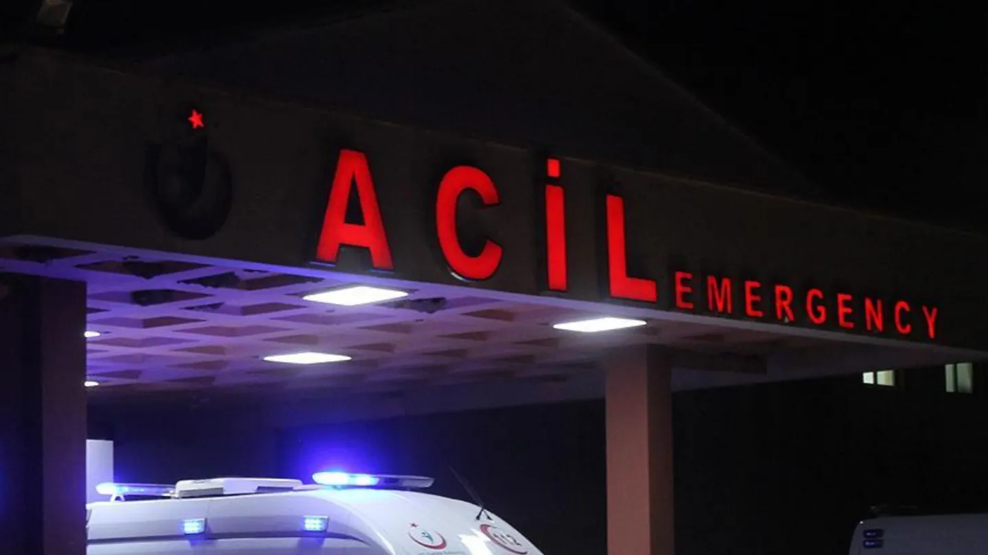 Bayraklı’da Gece Yarısı Feci Kaza: 28 Yaşındaki Sürücü Hayatını Kaybetti
