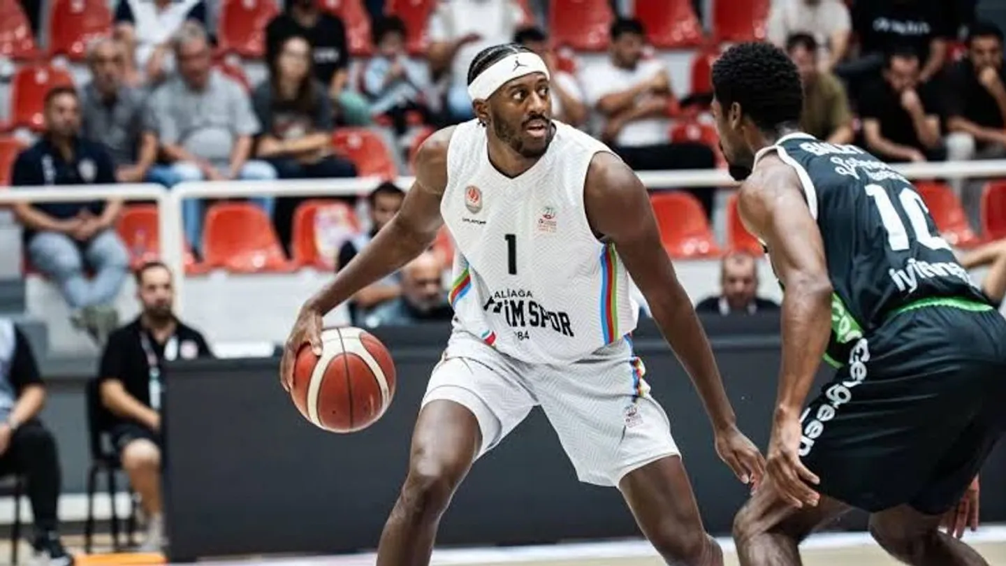 Aliağa Petkimspor sezona hızlı başladı: Ege derbisinde 85-81’lik zafer