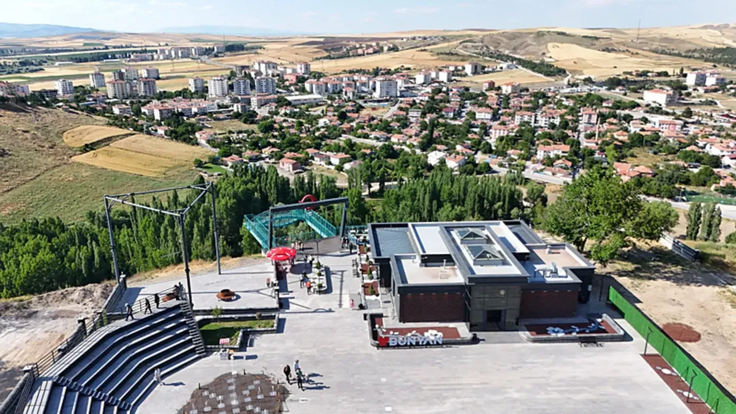 İzmir'de yaşayan vatandaştan dikkat çeken karşılaştırma: "Böyle hizmet görmüyoruz"