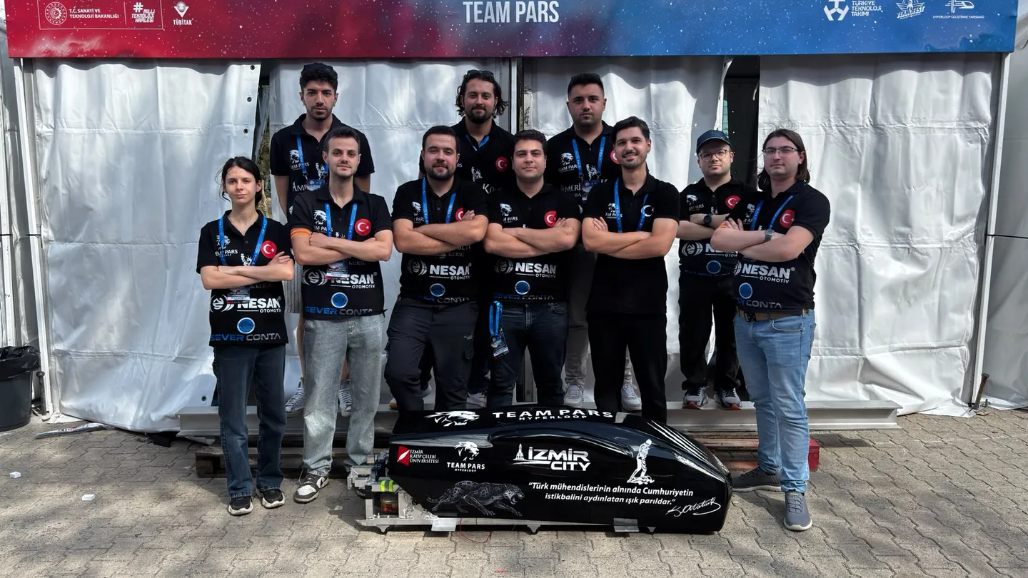 İKÇÜ Pars Takımı TEKNOFEST Hyperloop’ta finale damga vurdu: İzmir’i 6’ncı sıraya taşıdı