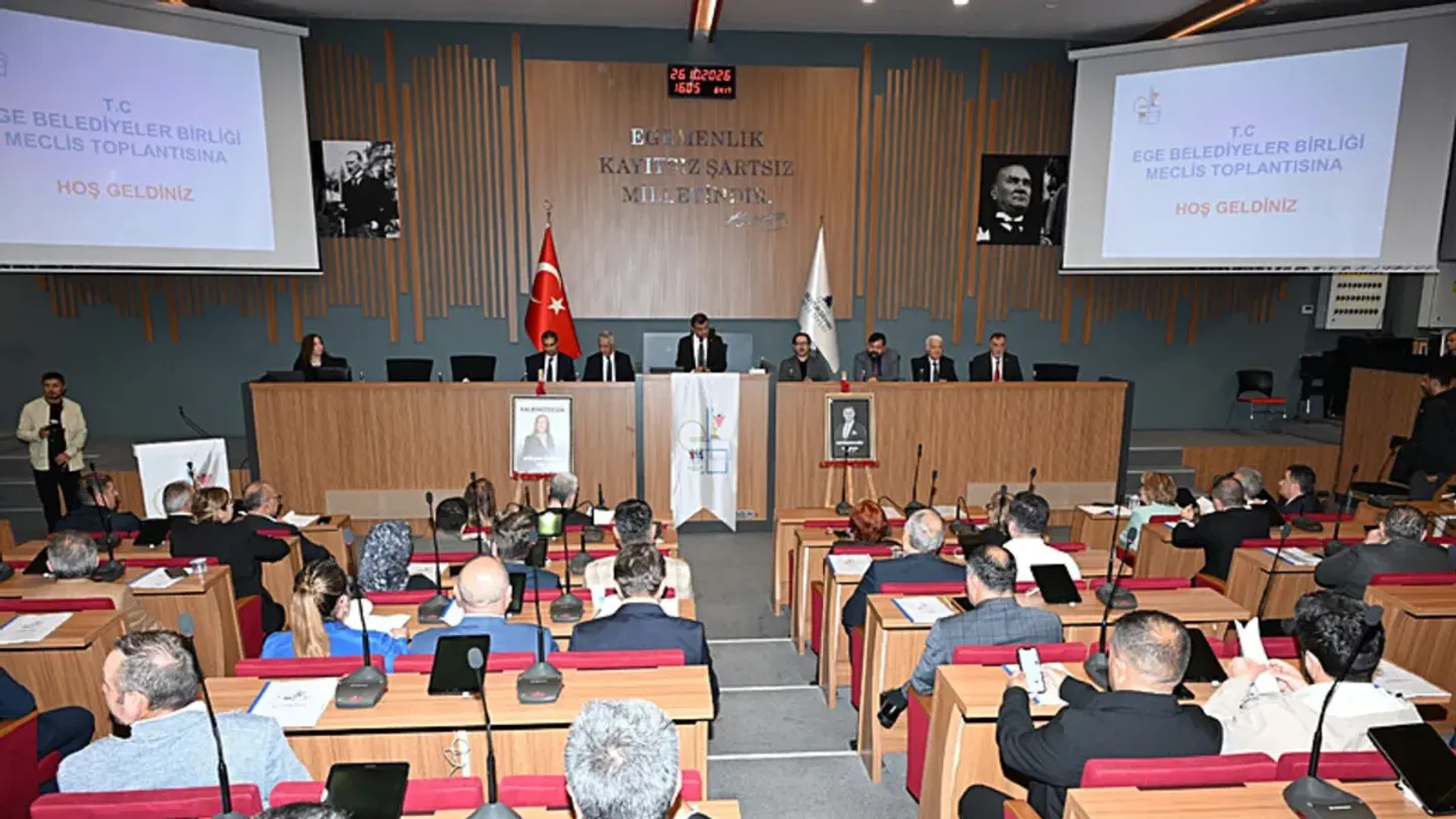 Ege Belediyeler Birliği İzmir’de Toplandı! 2027 Bütçesi ve Kentlerin Geleceği Masada