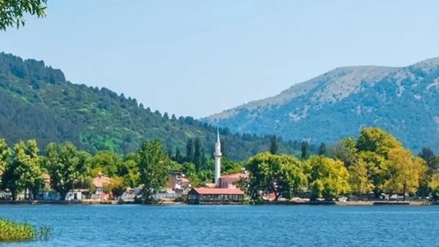 İzmir'de sıcaklardan kaçmak isteyenlere altın öneriler! İşte İzmir'in en serin ilçeleri...