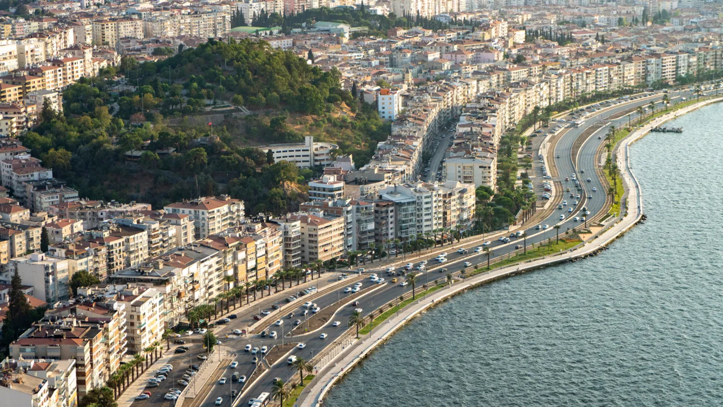 İzmir’de Konut Piyasasında Sert Fren! Satışlar Yüzde 19 Geriledi