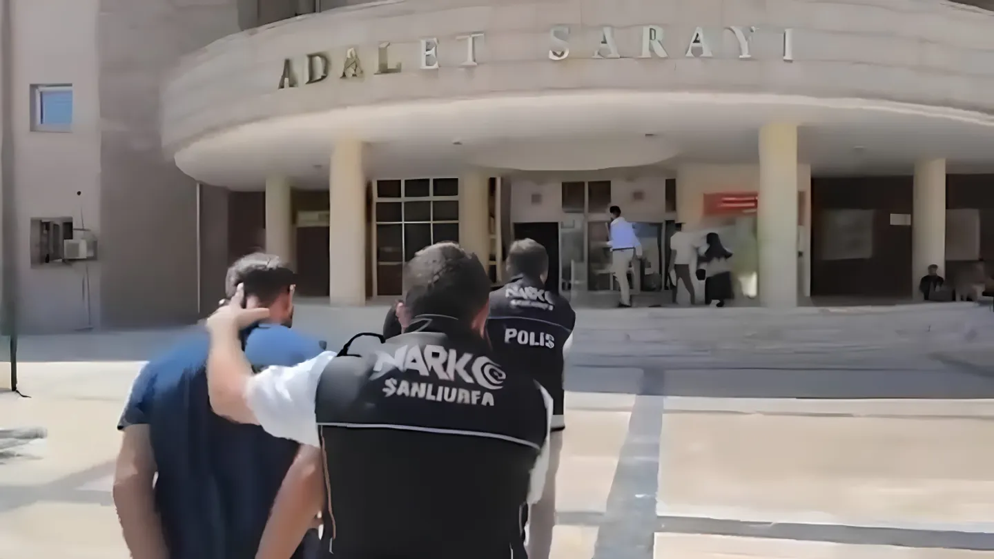 İzmir dahil 71 ilde zehir tacirlerine operasyon: 424 şüpheli tutuklandı