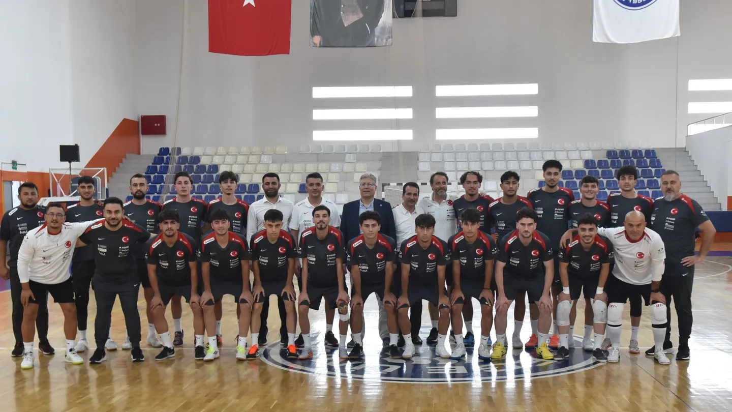 Ege Üniversitesi Milli Takımları Ağırlıyor: Futsal’da Avrupa Şampiyonası Mesaisi