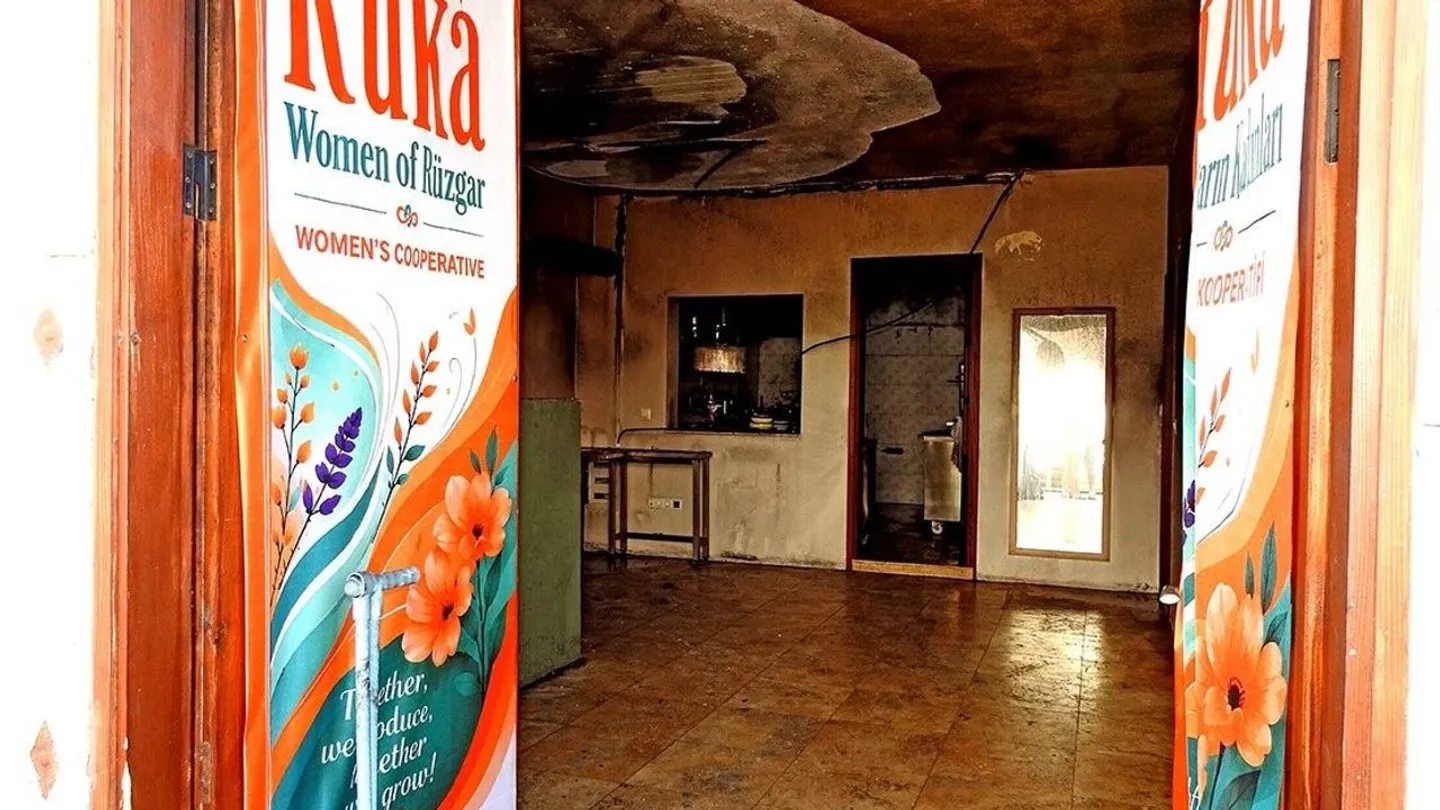 Çeşme’de Kadın Kooperatifinde Yangın Paniği! RÜKA’dan Destek Çağrısı