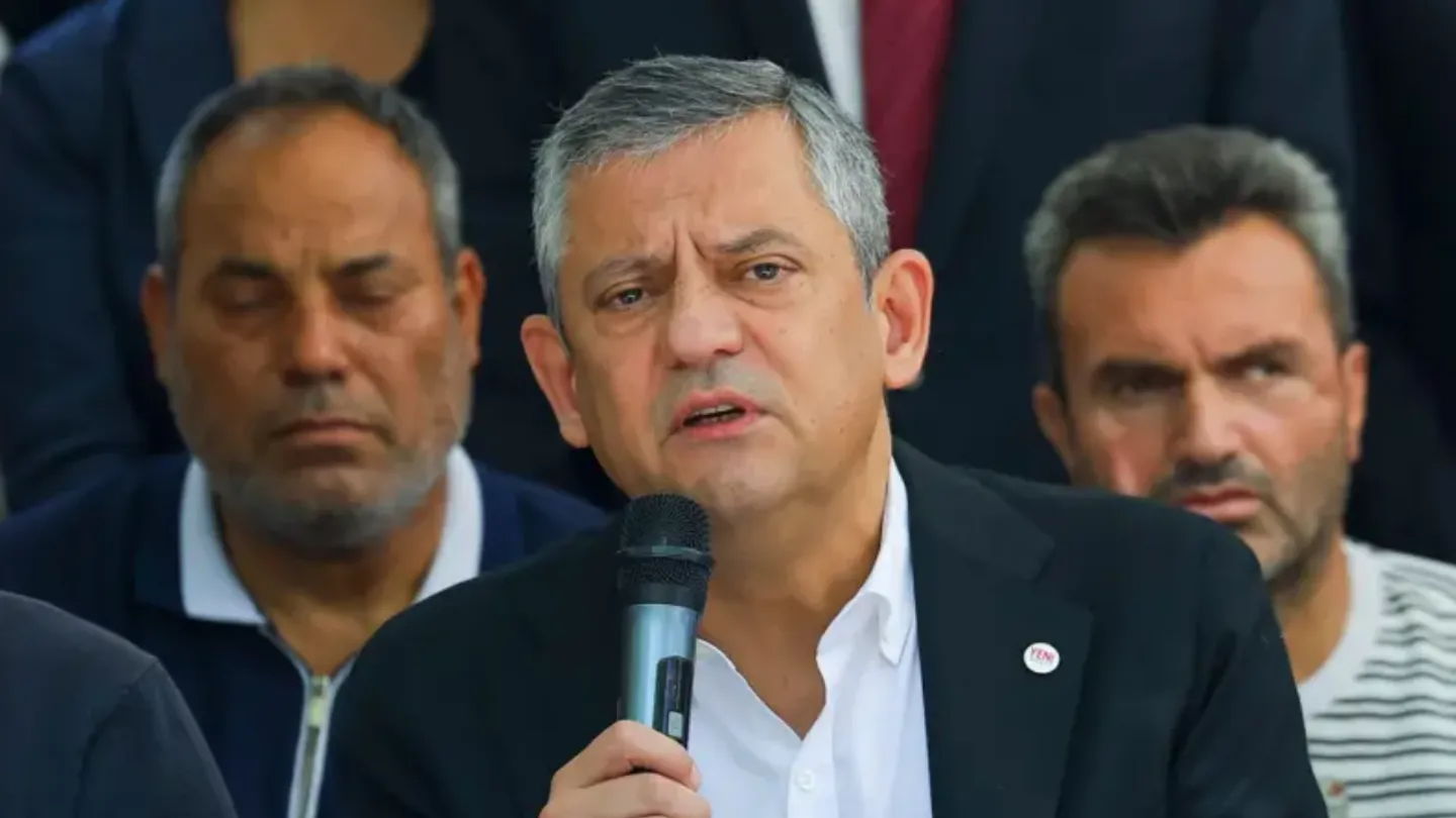 Özgür Özel’den 9 Eylül mesajı: “Kahramanların mirasına sonuna kadar sahip çıkacağız”