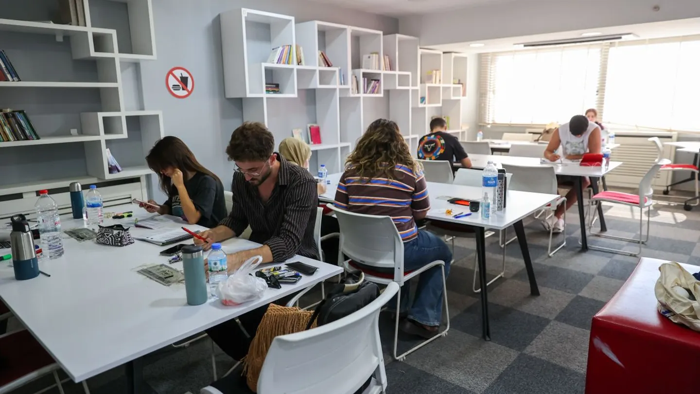 Buca’da üniversitelilere tam destek: Gençlik merkezleri yeni döneme hazır