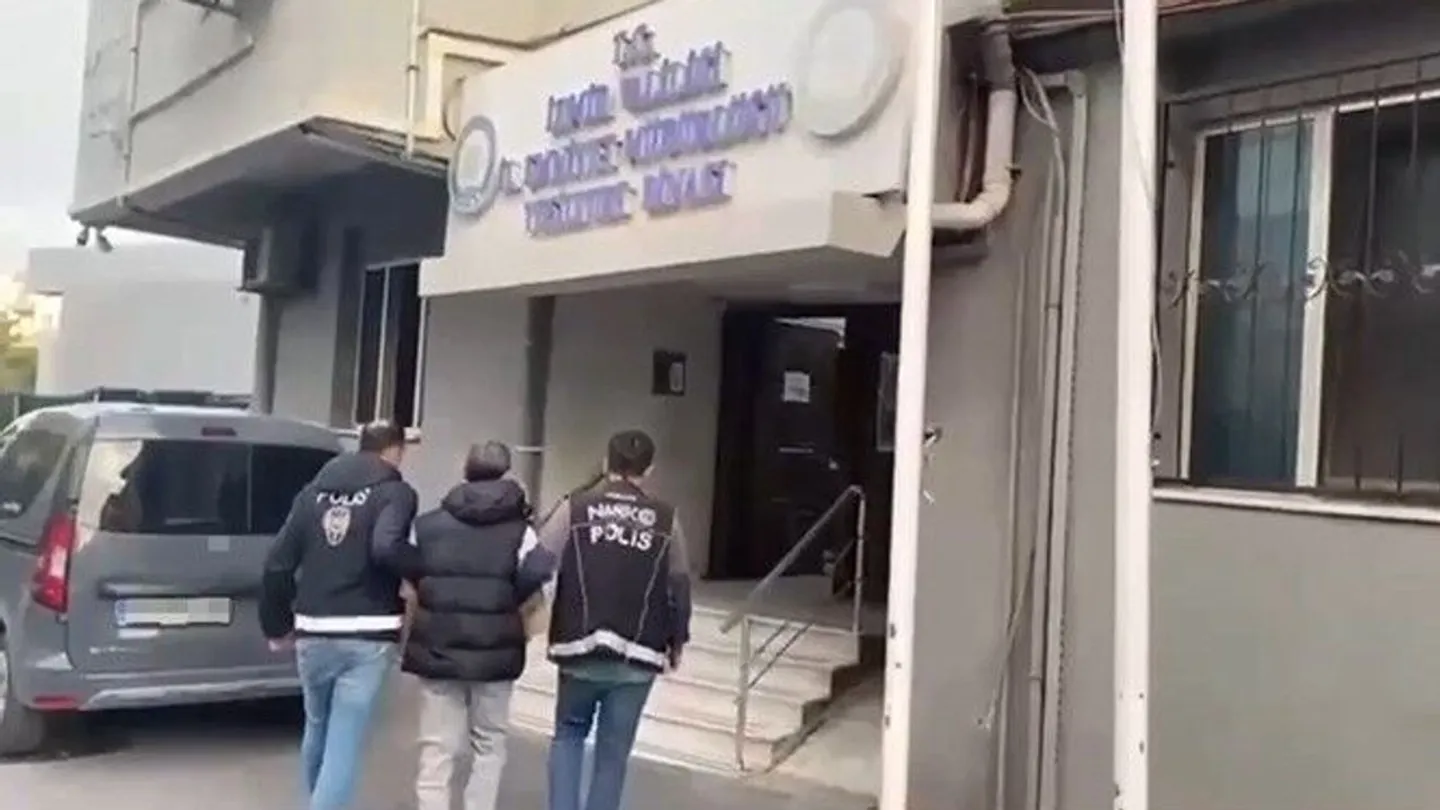 İzmir merkezli yasa dışı bahis operasyonu: 1,8 milyar TL’lik para trafiği, 32 gözaltı