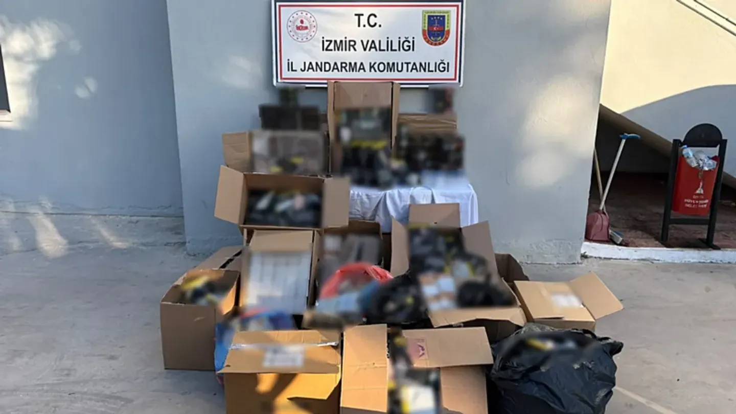 Menderes’te Kaçak Tütün Operasyonu: 250 Bin TL’lik Ürün Ele Geçirildi
