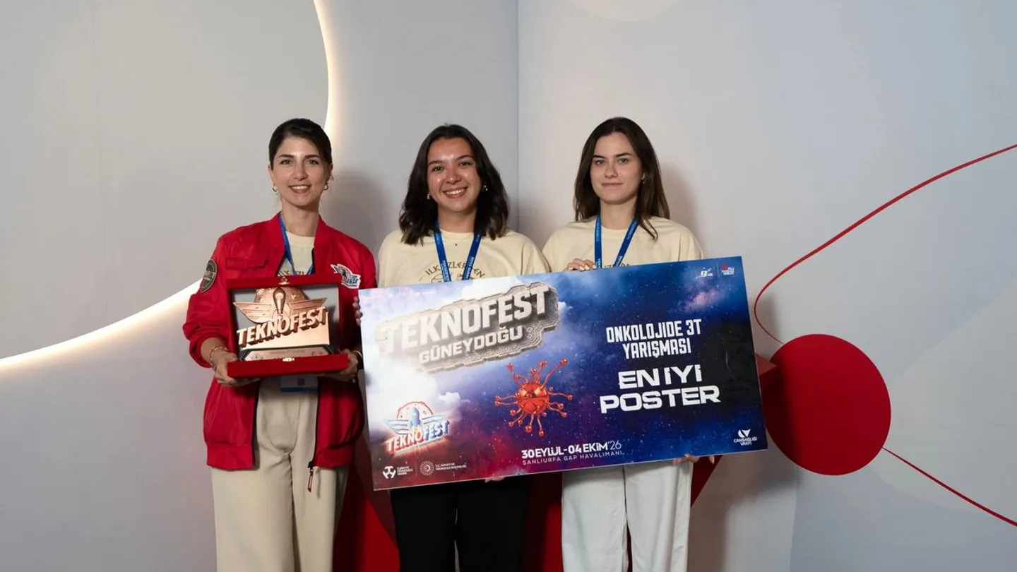 İEÜ öğrencilerinin beyin kanseri araştırmasına TEKNOFEST ödülü
